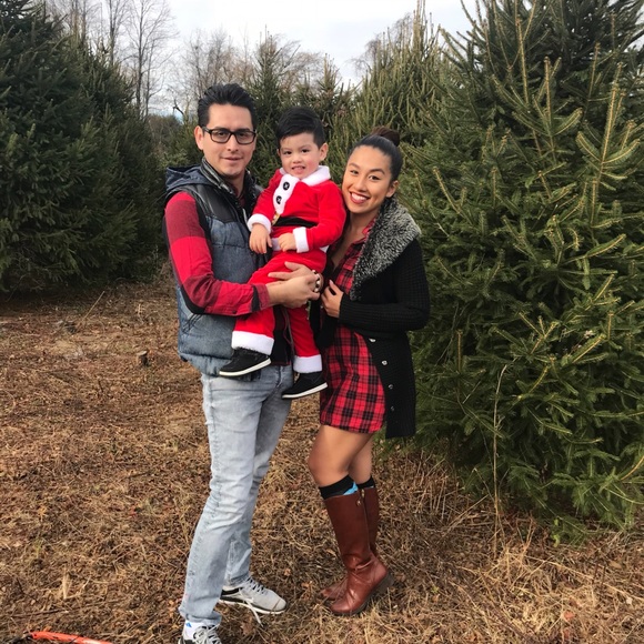 Meet your Posher, Jennifer - Picture 3 of 3